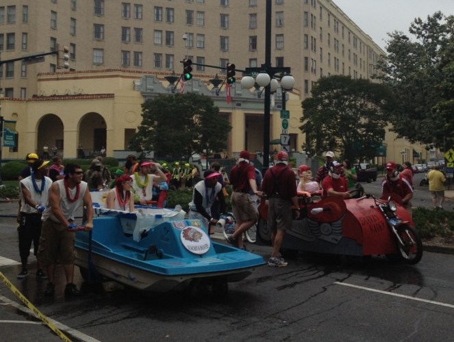 The team on the right was hilarious - their tub was costumed as a motorcycle with a girl on the back, and all the the guys were dressed like Bobby Petrino - complete with neck braces. And a "cop" following them on a bike.