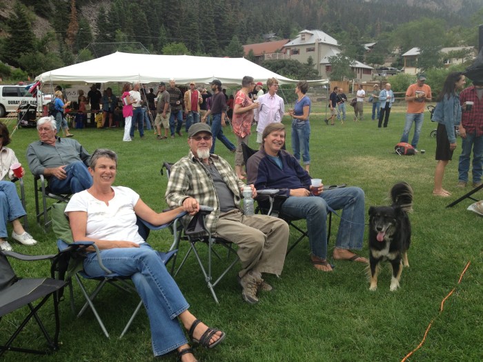 Lisa, Hans and Deas enjoying the music